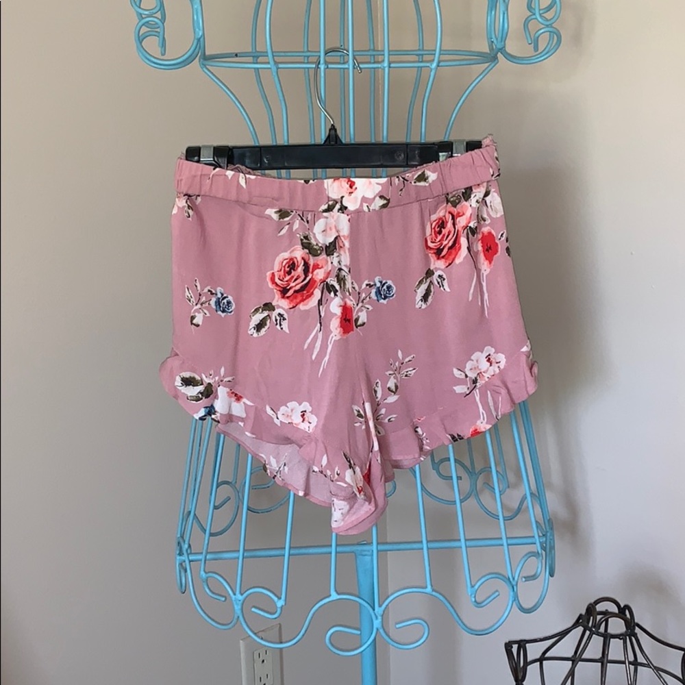 kendall & kylie flowy shorts